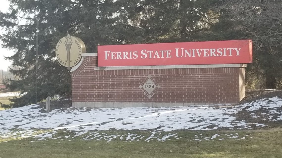 Ferris State University Adds Indoor Golf Facility to Campus Synthetic Ferris State University Adds Indoor Golf Facility to Campus Synthetic