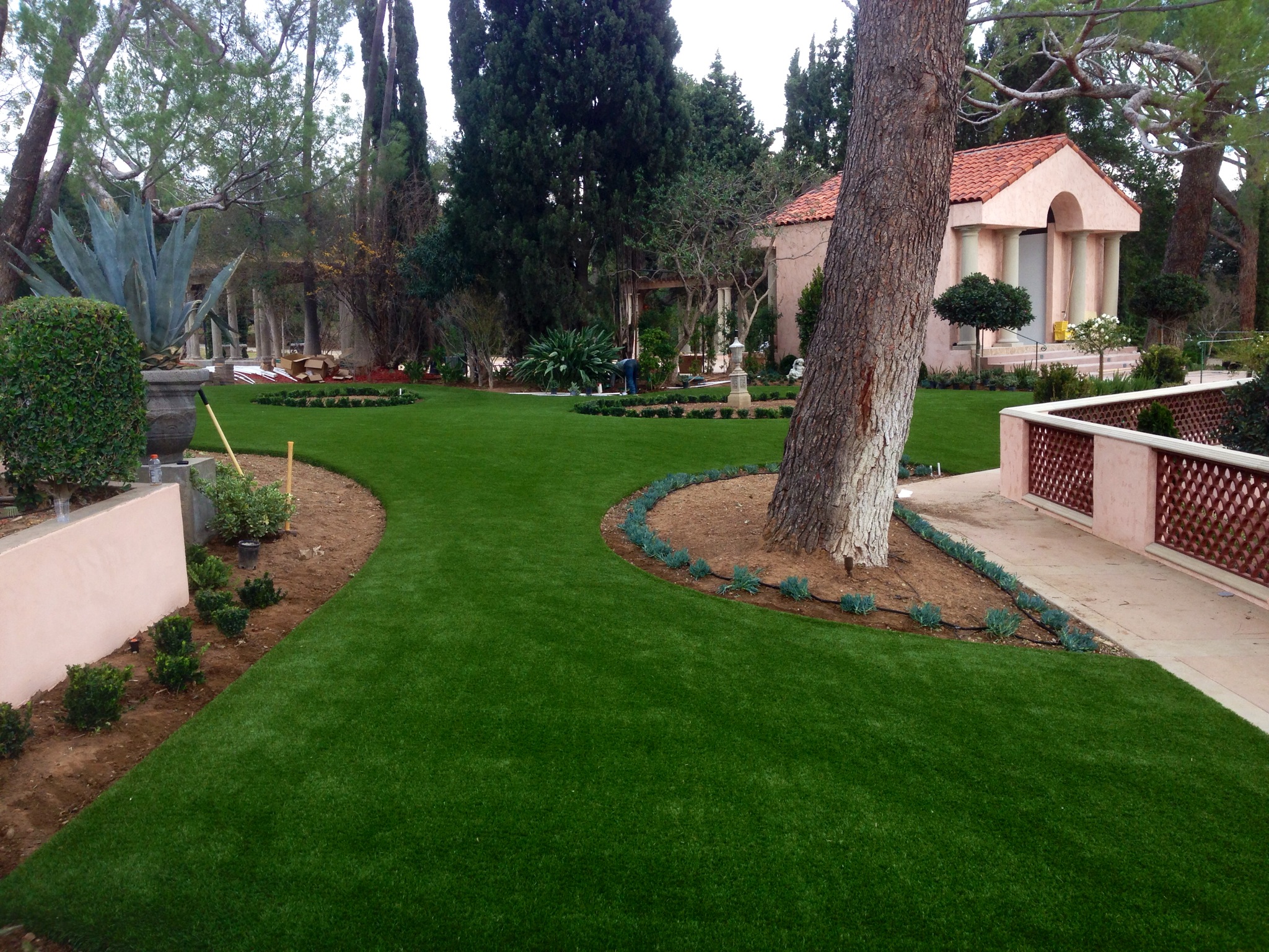 Indeed Synthetic Turf International - che04q1